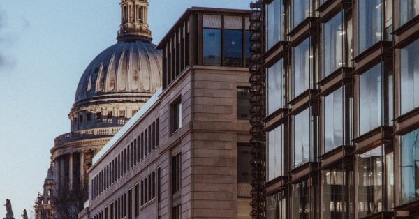 Les différents types de structures et leurs avantages pour les serres-dômes en verre